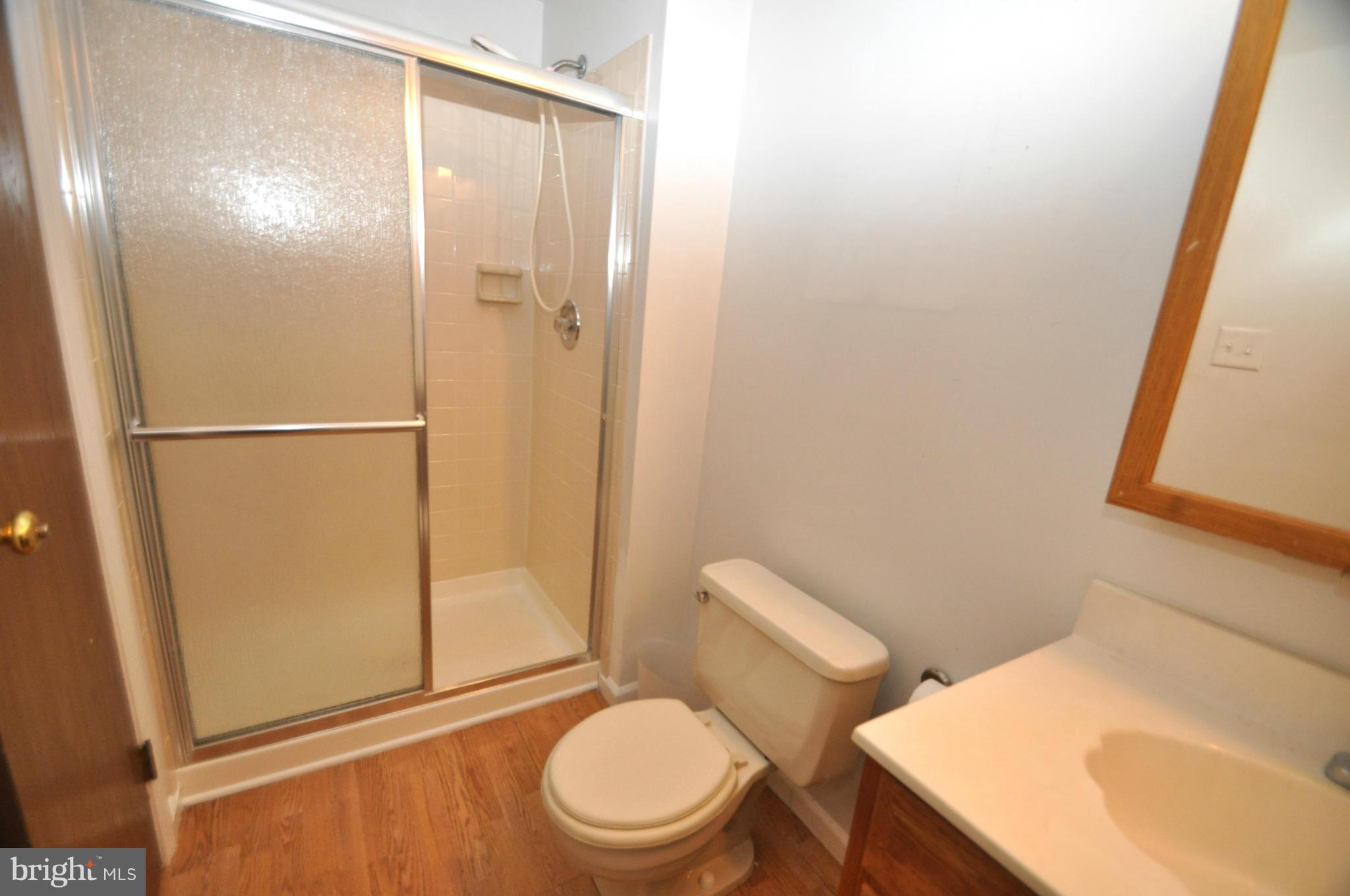 10 Greenleaf Road Baltimore, MD 21234 - Photo 17 of 30 Bath