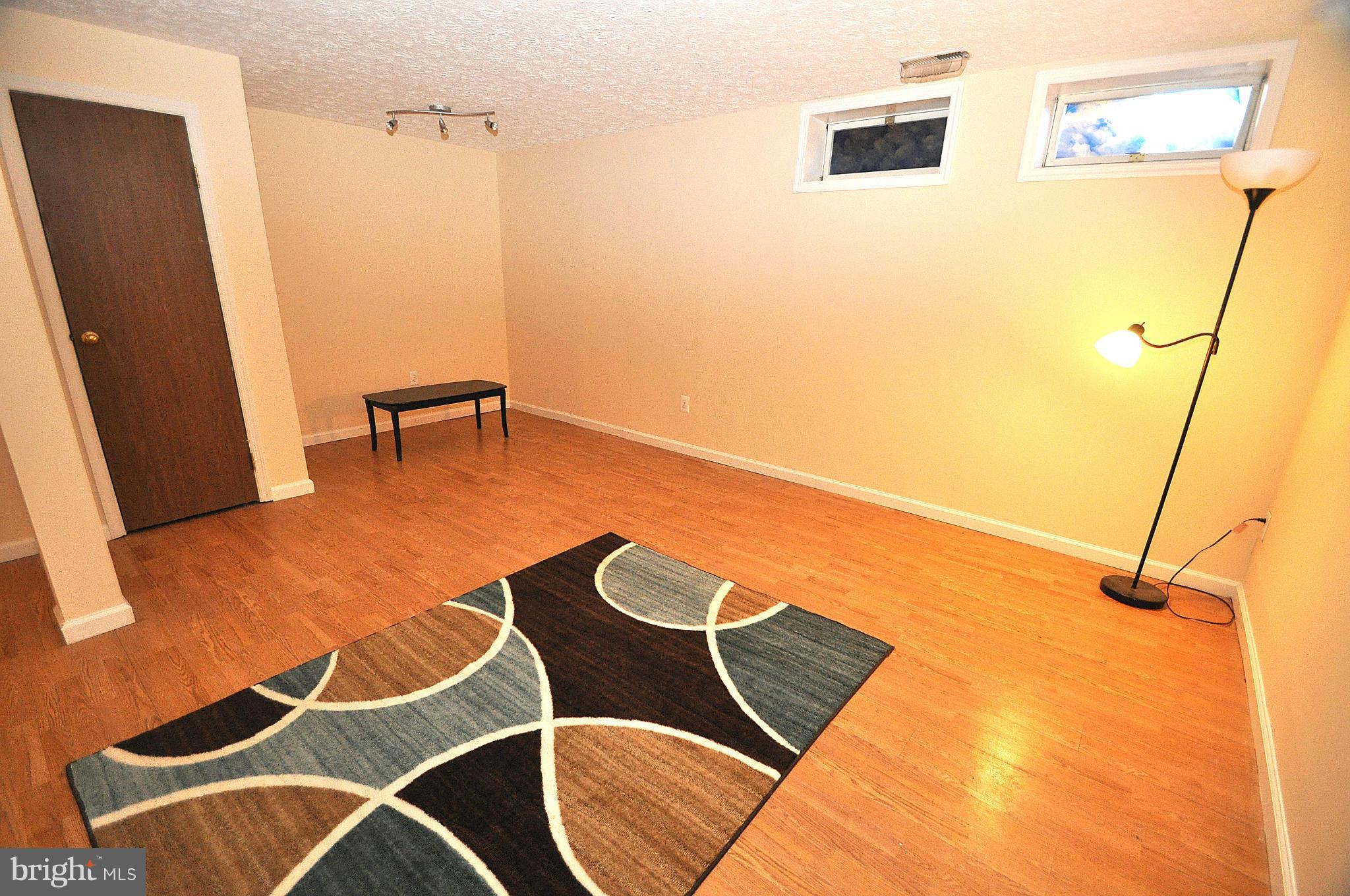 10 Greenleaf Road Baltimore, MD 21234 - Photo 18 of 30 Family Room