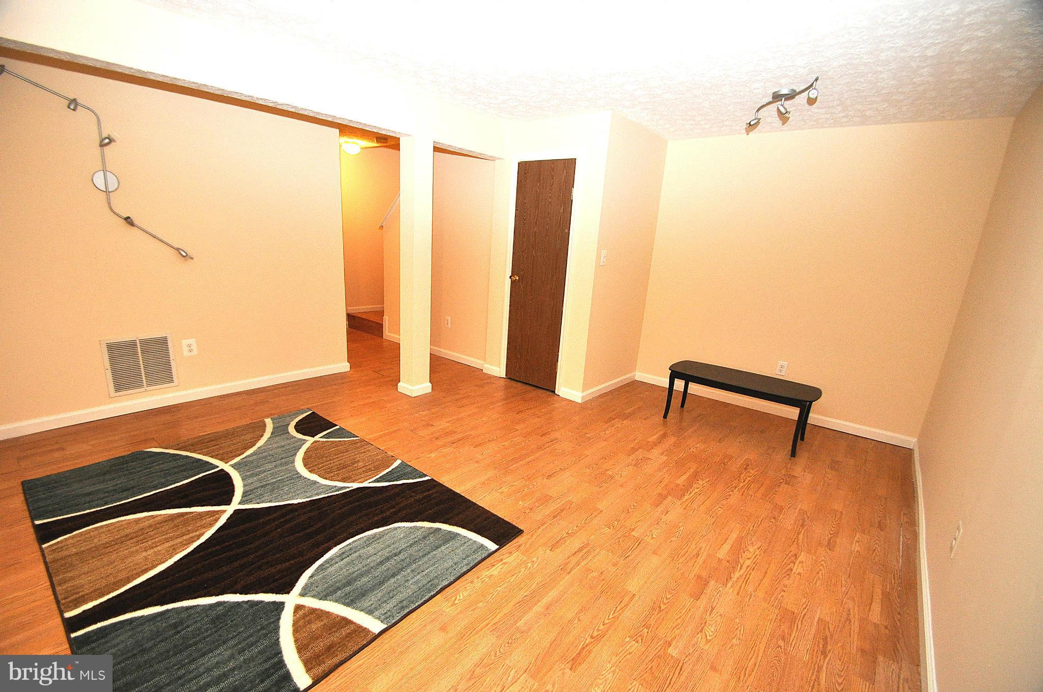 10 Greenleaf Road Baltimore, MD 21234 - Photo 19 of 30 Family Room