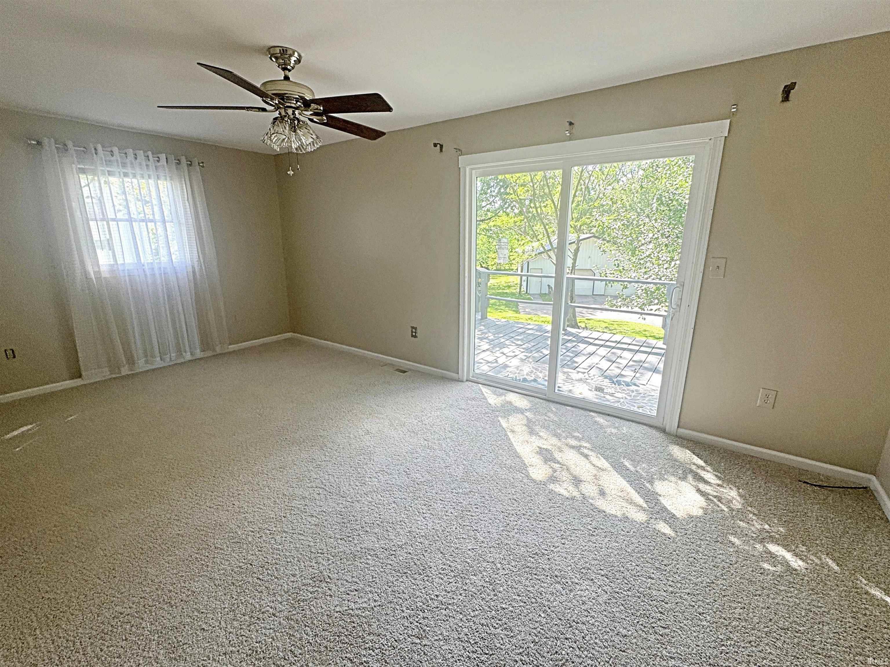 1725 Bedford Road Washington, IN 47501 - Photo 8 of 33