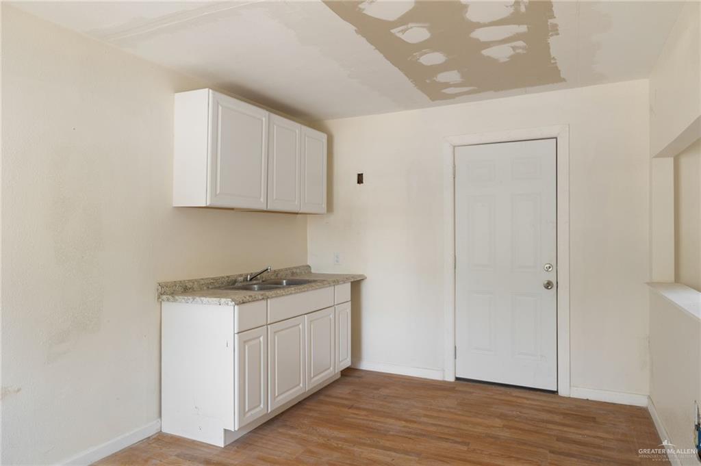2149 Azteca Avenue McAllen, TX 78503 - Photo 6 of 12