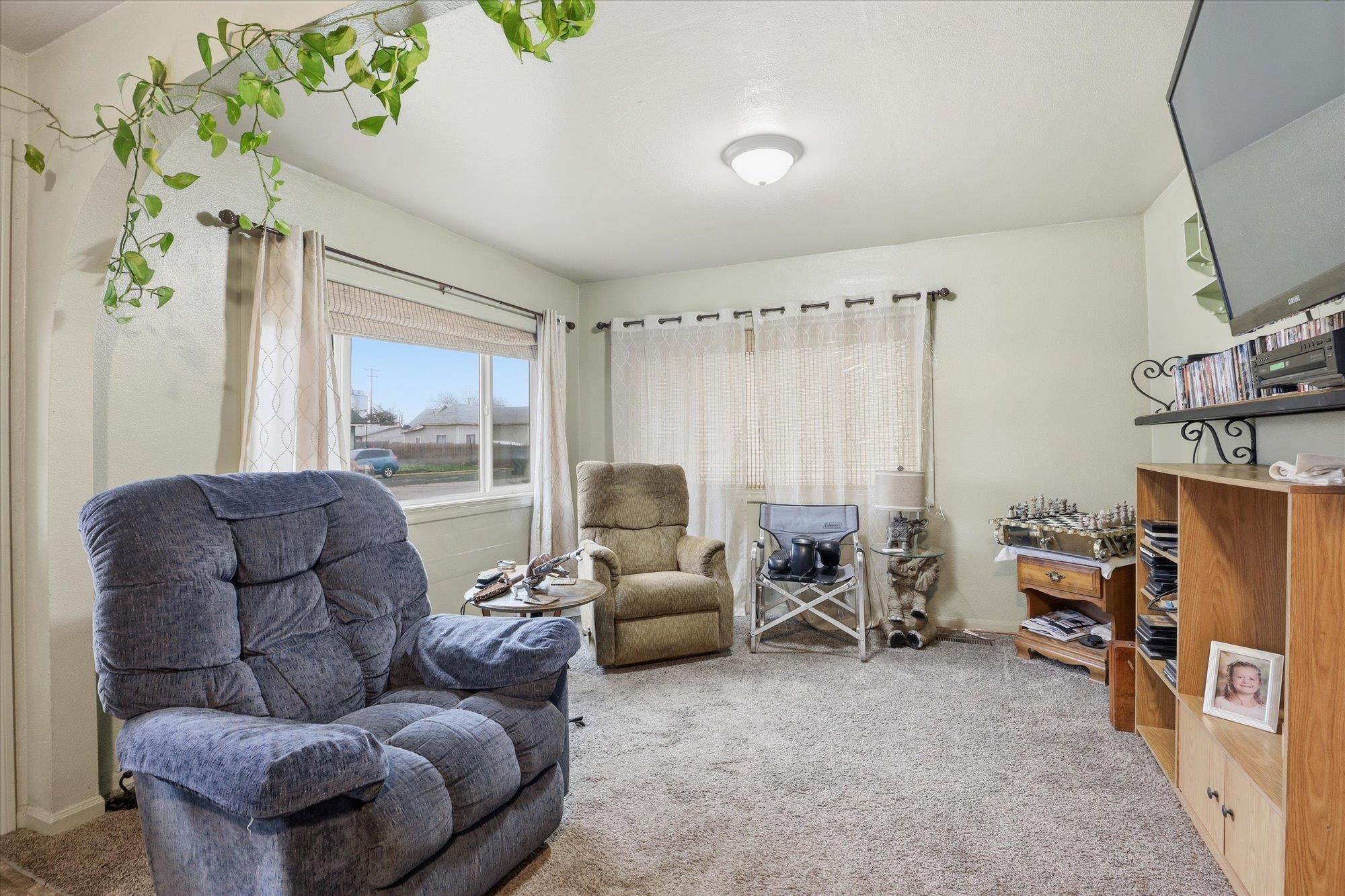 409 East Alder Avenue Ritzville, WA 99169 - Photo 4 of 30