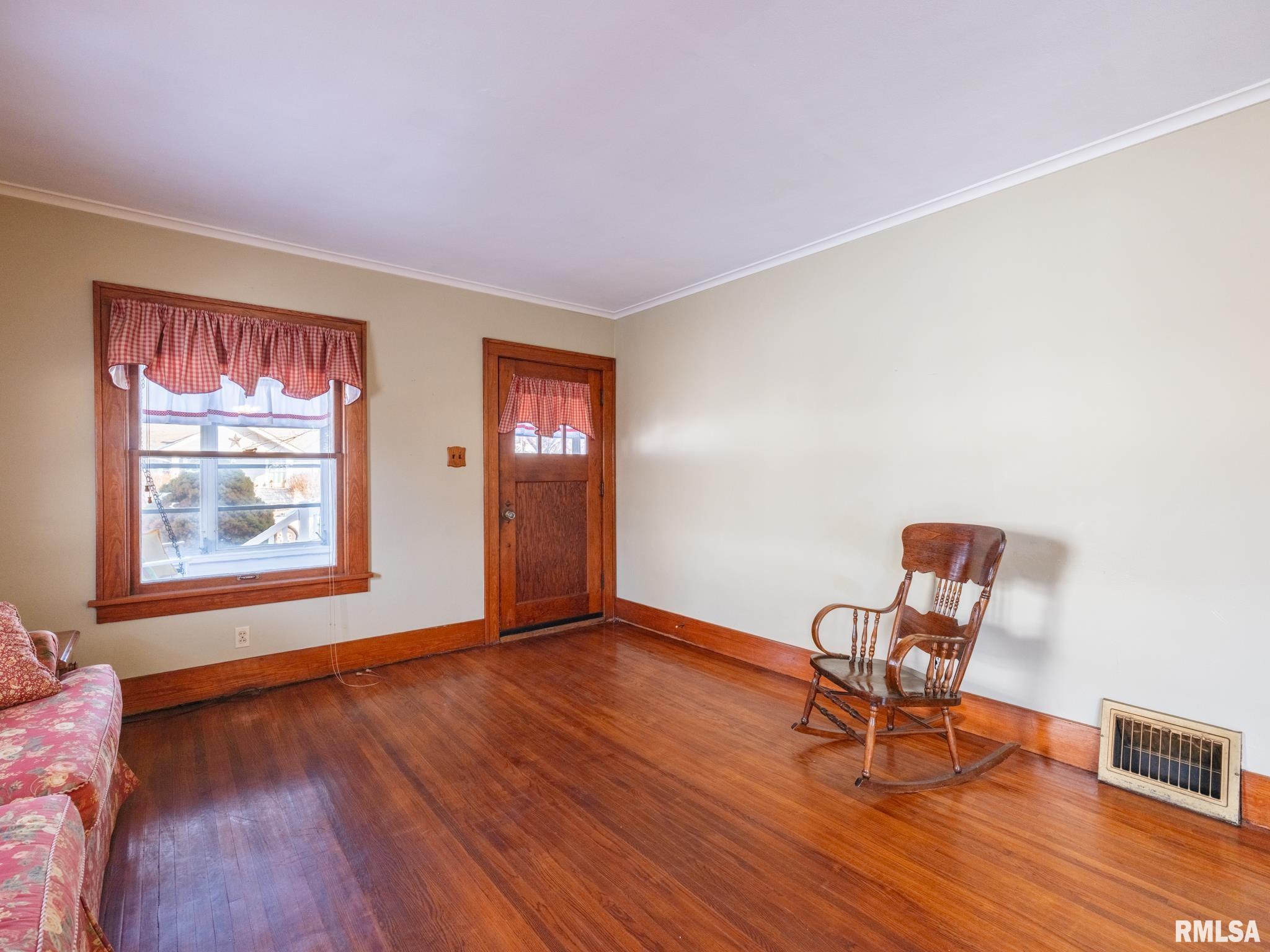 1111 South 6th Street Pekin, IL 61554 - Photo 15 of 53