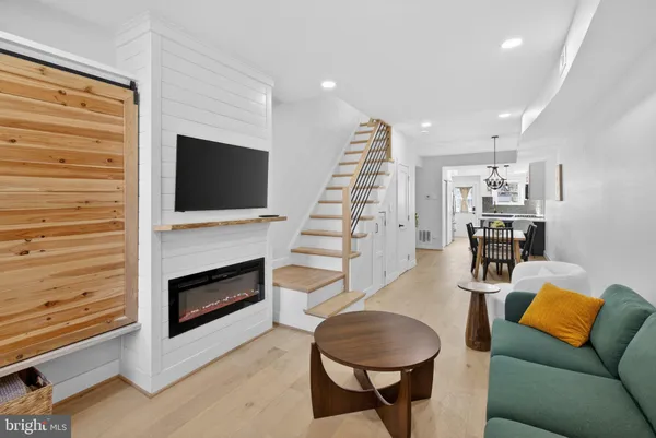 $3,100 | 2015 Gales Street Northeast, Washington, DC 20002