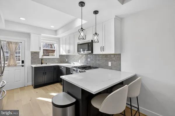 $3,100 | 2015 Gales Street Northeast, Washington, DC 20002