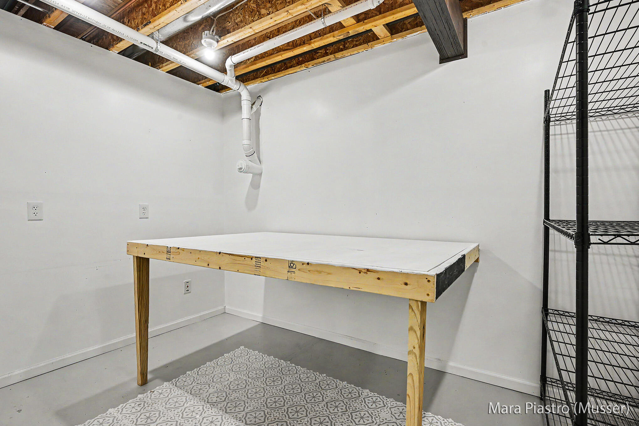 7873 Marsh Road Plainwell, MI 49080 - Photo 18 of 38 Craft Room