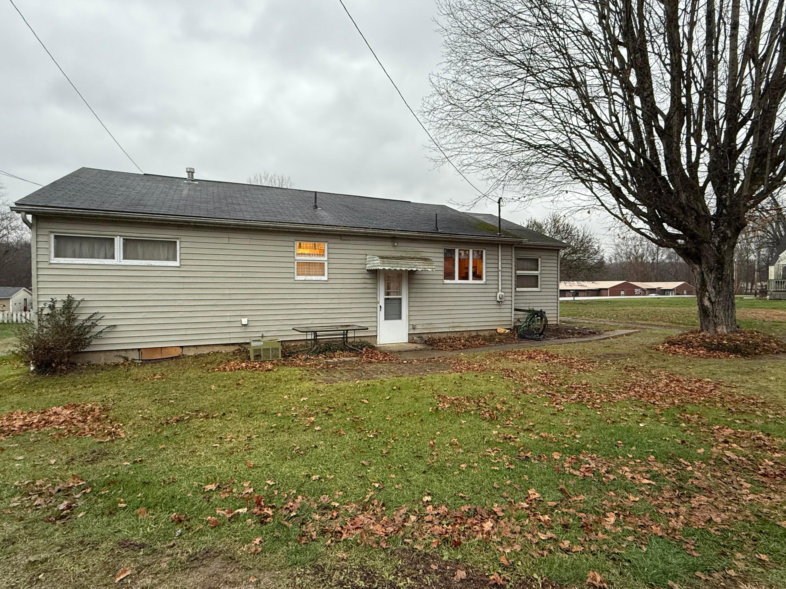 7737 Ceramic Road Roseville, OH 43777 - Photo 6 of 23 tempImageGvxP5S