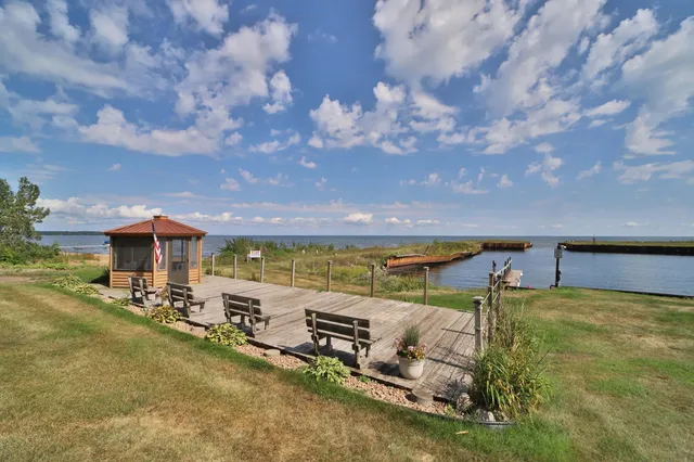 $134,900 | 10490 Highway 169, Unit 103, Garrison, MN 56450