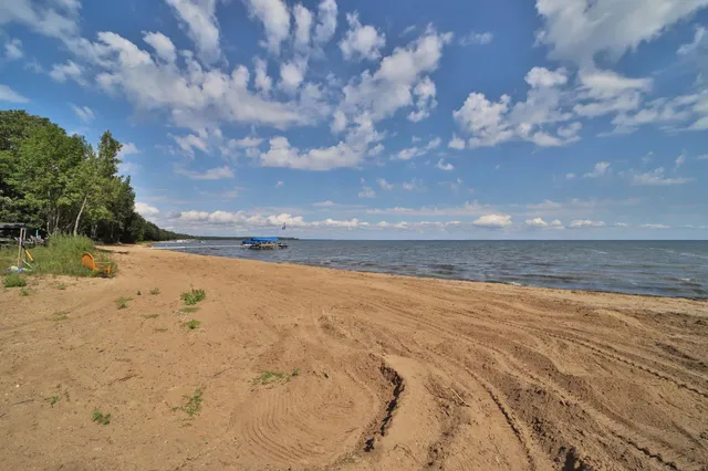 $134,900 | 10490 Highway 169, Unit 103, Garrison, MN 56450