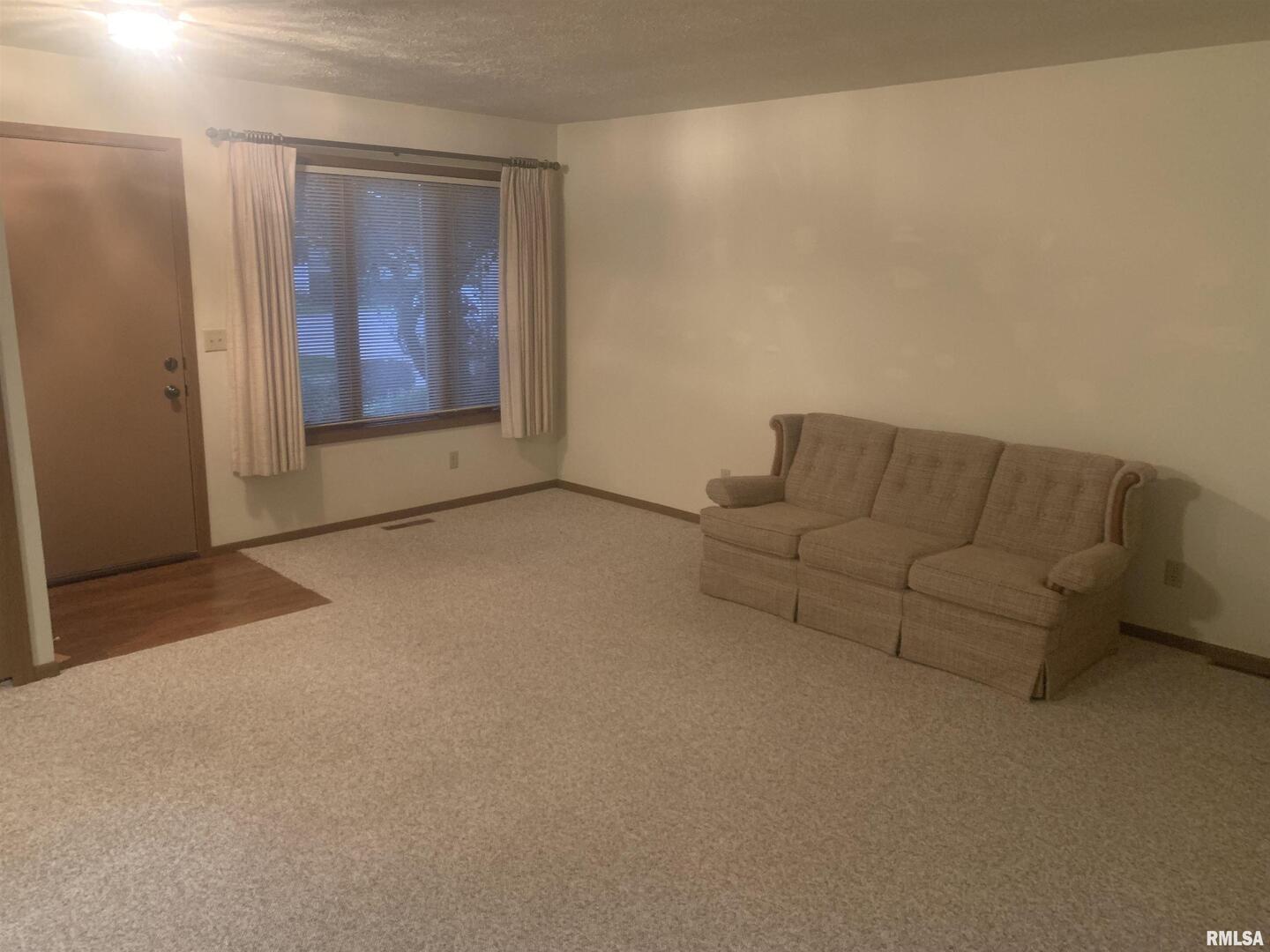 4237 26th Avenue, Unit 1 Moline, IL 61265 - Photo 13 of 35