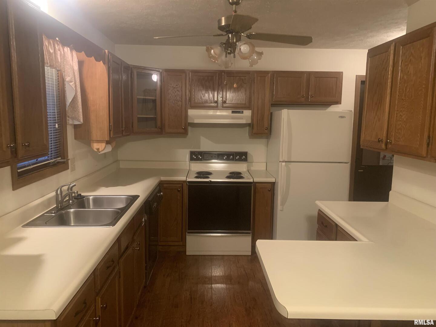 4237 26th Avenue, Unit 1 Moline, IL 61265 - Photo 9 of 35