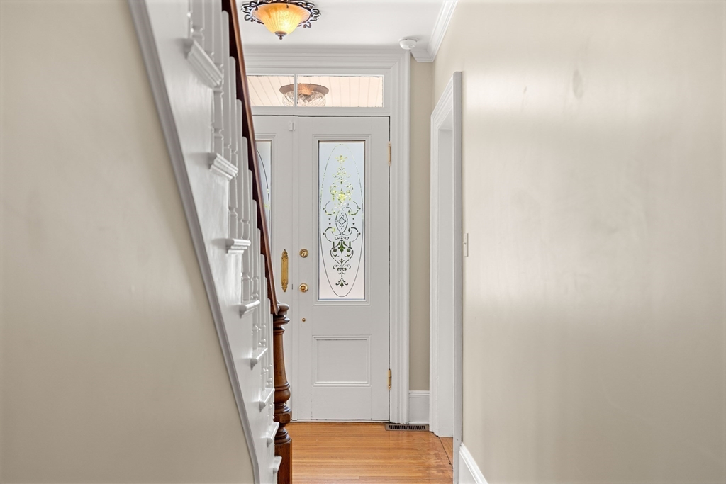 138 Lothrop Street Beverly, MA 01915 - Photo 18 of 42
