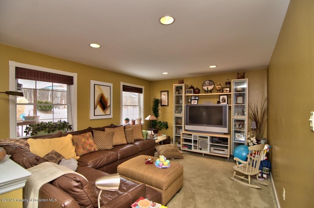 643 White Birch Road Clarks Summit, PA 18411 - Photo 17 of 44 Gallery Image 17