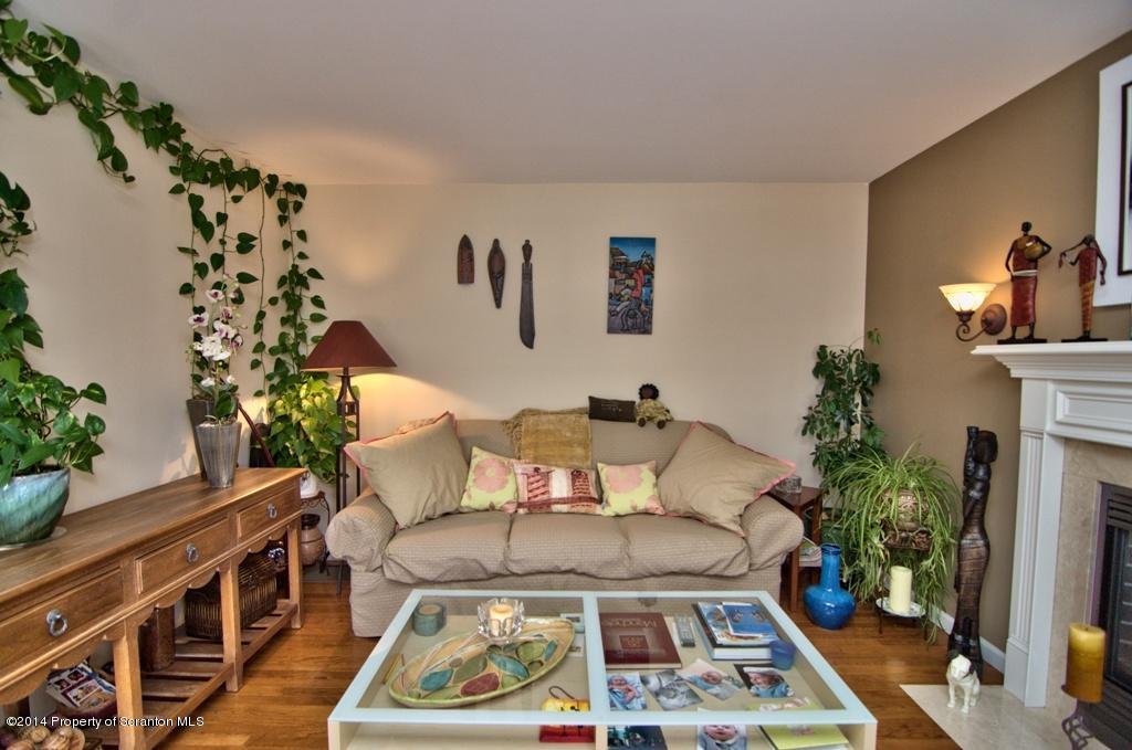 643 White Birch Road Clarks Summit, PA 18411 - Photo 3 of 44 Gallery Image 3