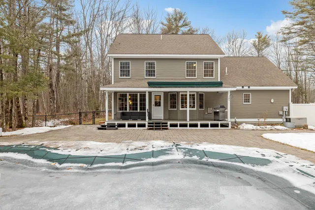 $849,000 | 14 Lawrence Lane, Kennebunk, ME 04043