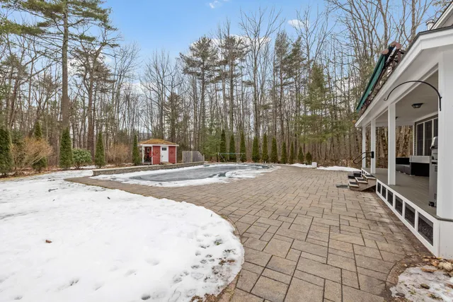 $849,000 | 14 Lawrence Lane, Kennebunk, ME 04043