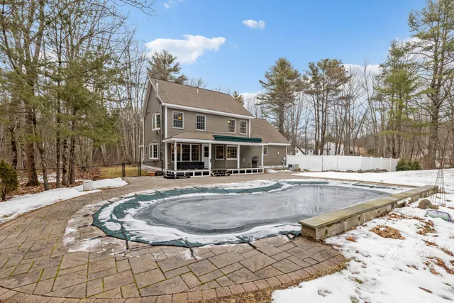 $849,000 | 14 Lawrence Lane, Kennebunk, ME 04043