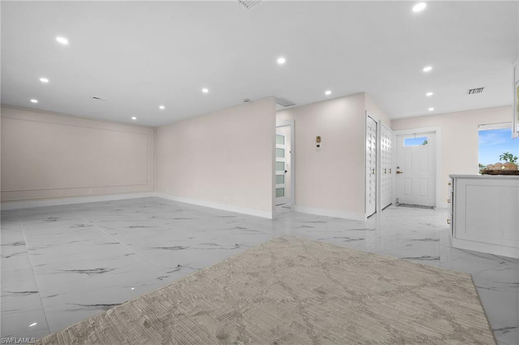 105 Harrison Road, Unit 4 Naples, FL 34112 - Photo 11 of 25 Gallery Image 11