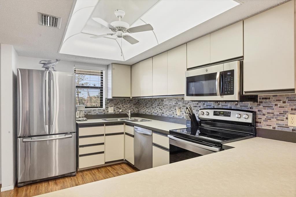 4260 Placida Road, Unit 24B Englewood, FL 34224 - Photo 10 of 37