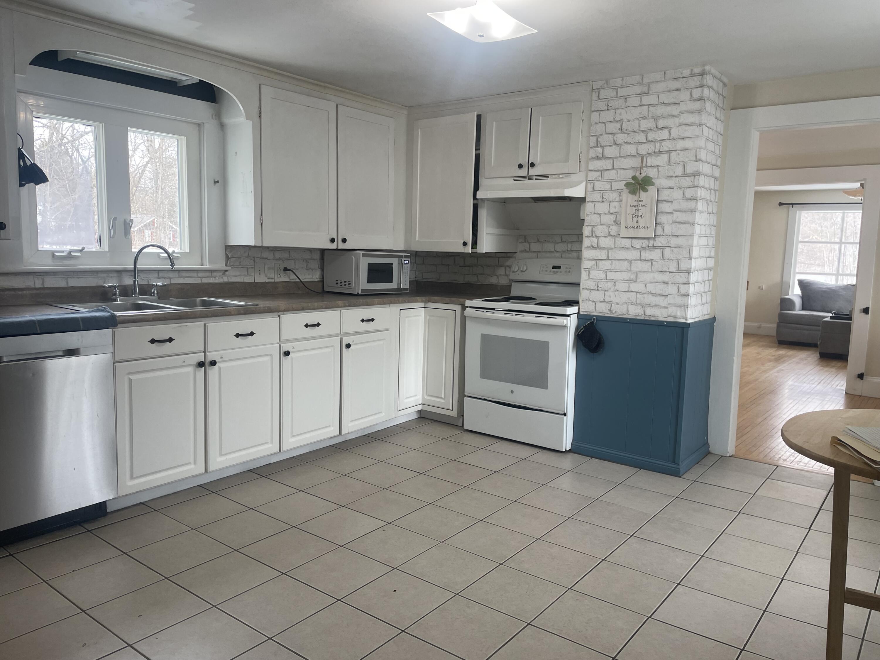 18 Plummer Street Lisbon, ME 04252 - Photo 22 of 24 IMG_7332