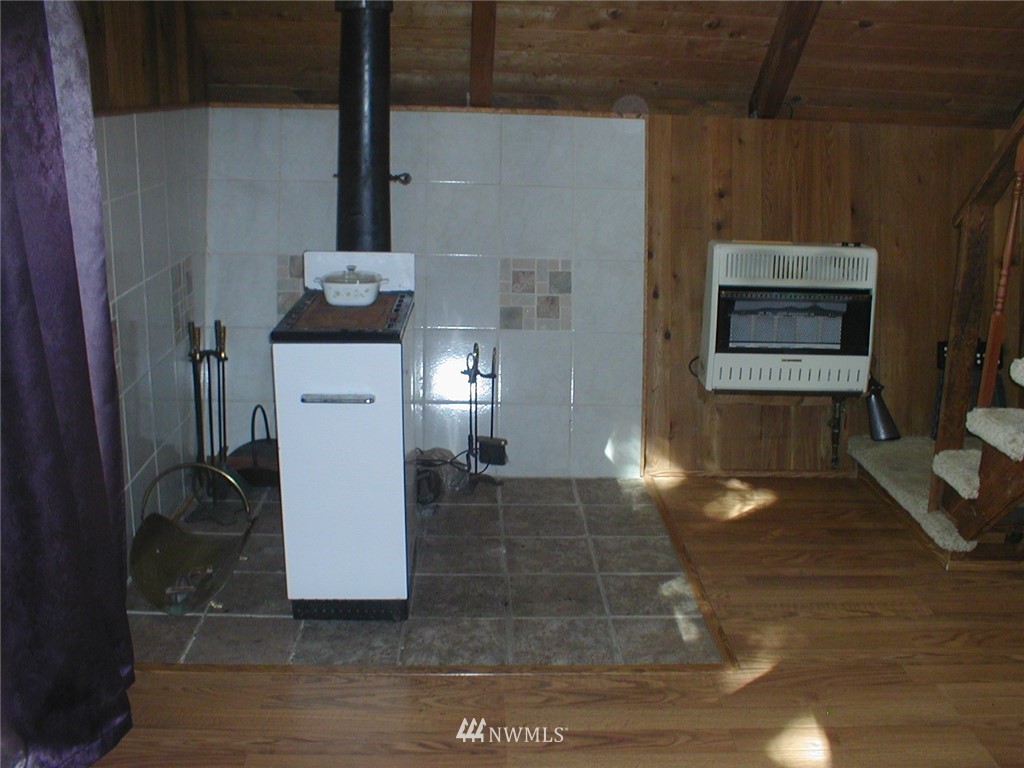 19521 Whiteman Cove Road Southwest Longbranch, WA 98351 - Photo 14 of 25