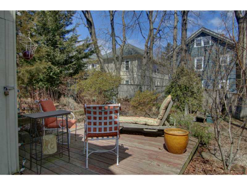 98 Overhill Road Providence, RI 02906 - Photo 24 of 25 Patio/Deck.