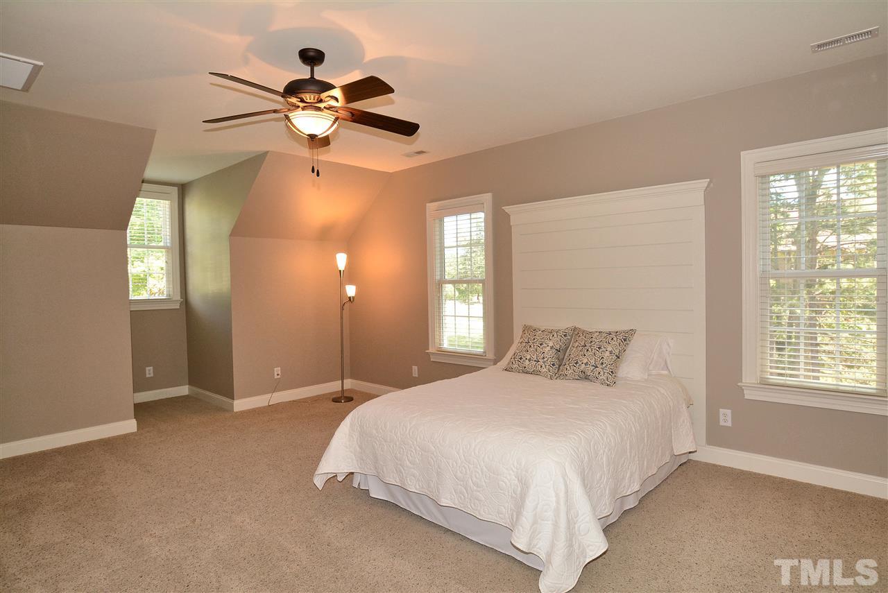 1089 Tacketts Pond Drive Raleigh, NC 27614 - Photo 20 of 30 All 3 Secondary Bedrooms have access to a Full Bath.