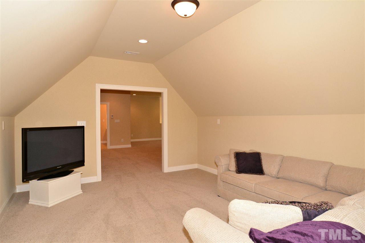 1089 Tacketts Pond Drive Raleigh, NC 27614 - Photo 24 of 30