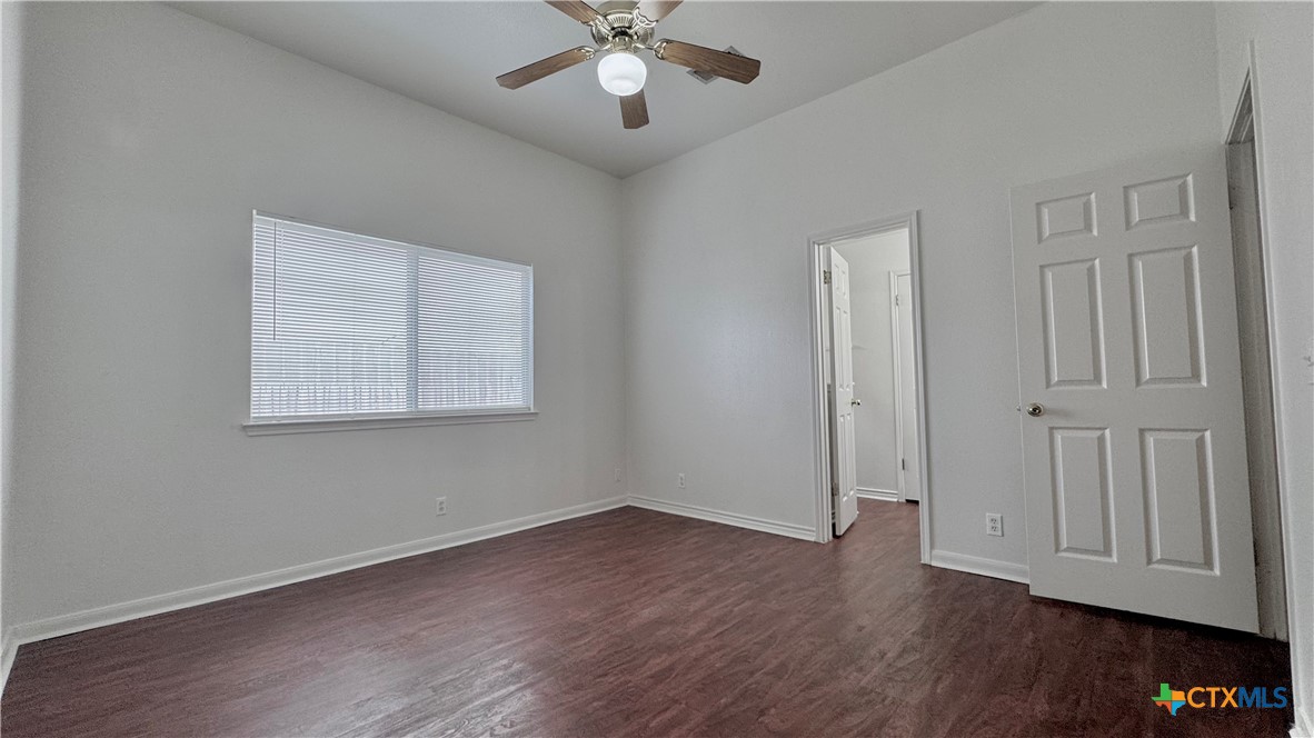 902 Jasmine Trail Georgetown, TX 78626 - Photo 10 of 17