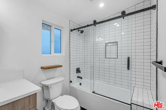 $2,495 | 5413 1/2 Troost Avenue, Valley Village, CA 91601