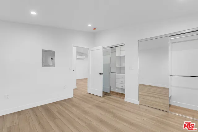 $2,495 | 5413 1/2 Troost Avenue, Valley Village, CA 91601