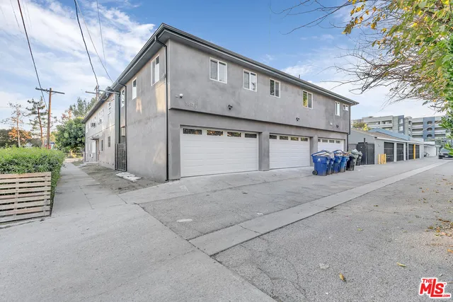 $2,495 | 5413 1/2 Troost Avenue, Valley Village, CA 91601