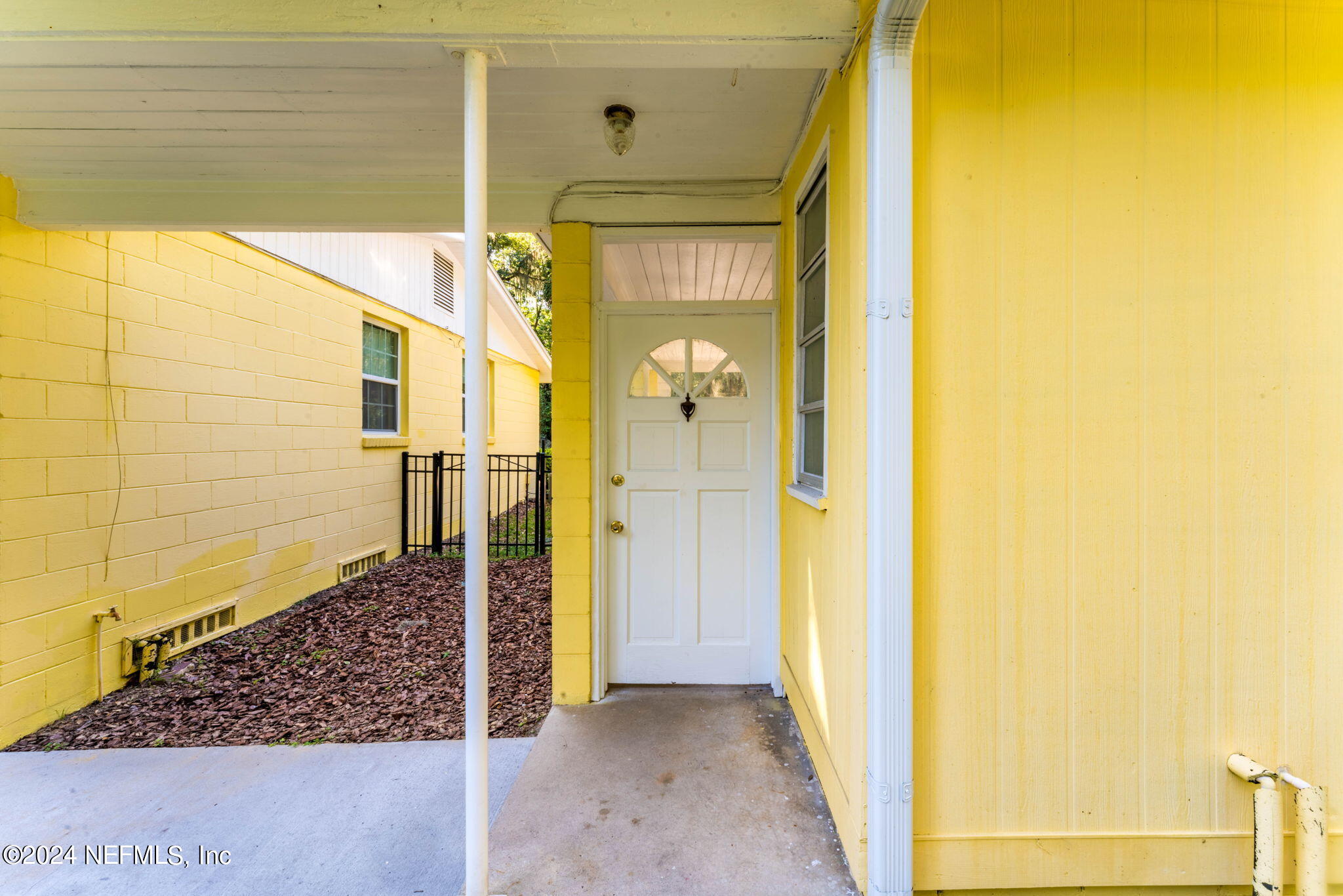 630 River Road Orange Park, FL 32073 - Photo 44 of 54 Another door to guest apartment