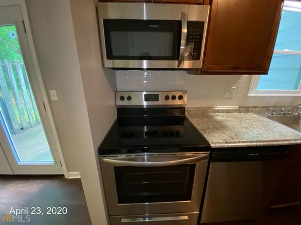 $1,395 | 74 Mt Moriah Road, Unit 2A, Auburn, GA 30011