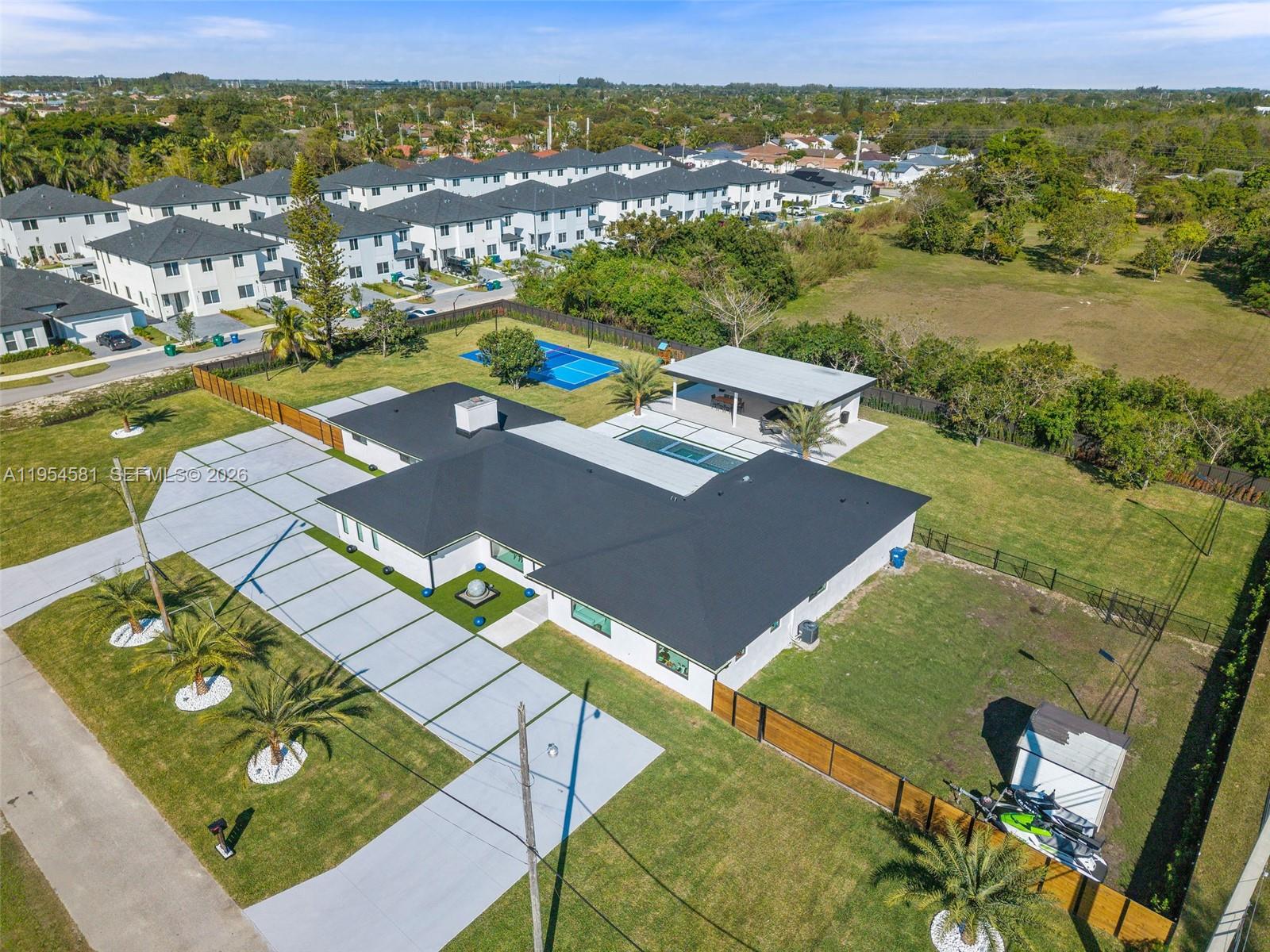 12425 Southwest 226th Street Miami, FL 33170 - Photo 6 of 75