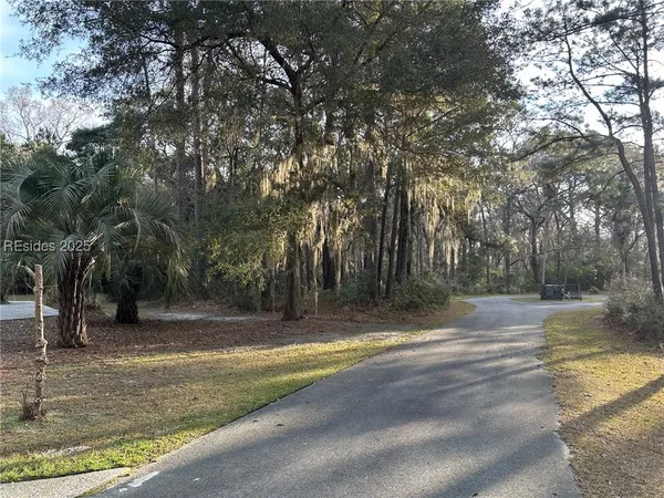 $795,000 | 12 Freeport Court, Daufuskie Island, SC 29915