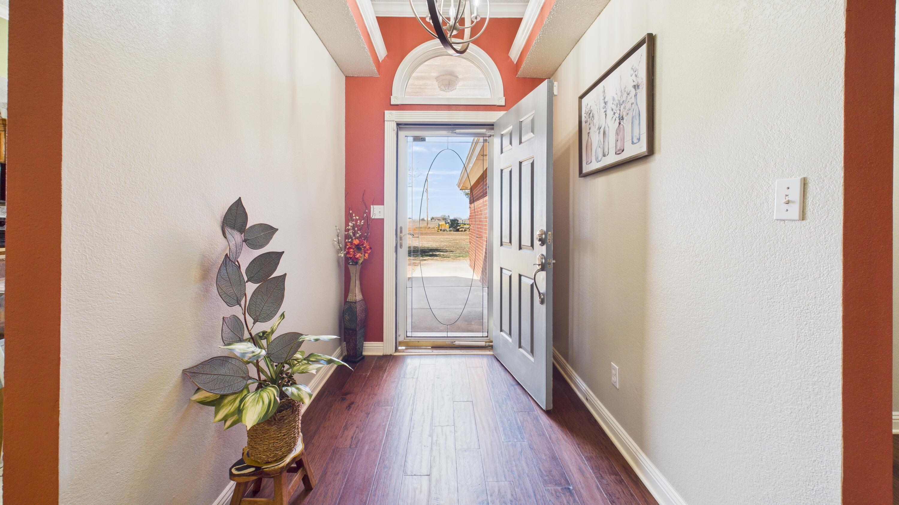 2909 146th Street Lubbock, TX 79423 - Photo 14 of 76 2909-146th-St_Lubbock-TX_14_Entryway