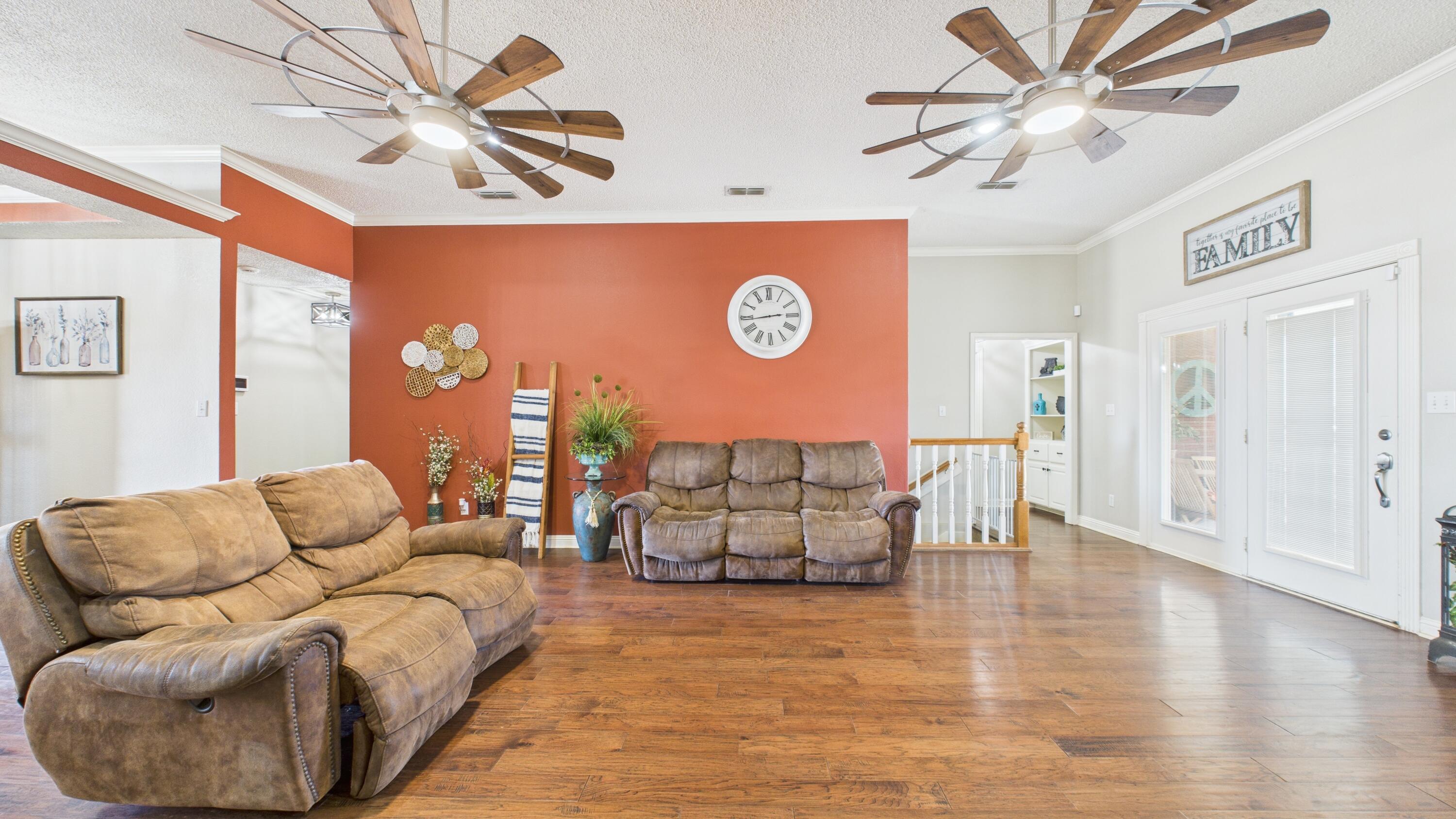 2909 146th Street Lubbock, TX 79423 - Photo 16 of 76 2909-146th-St_Lubbock-TX_17_Living-Room