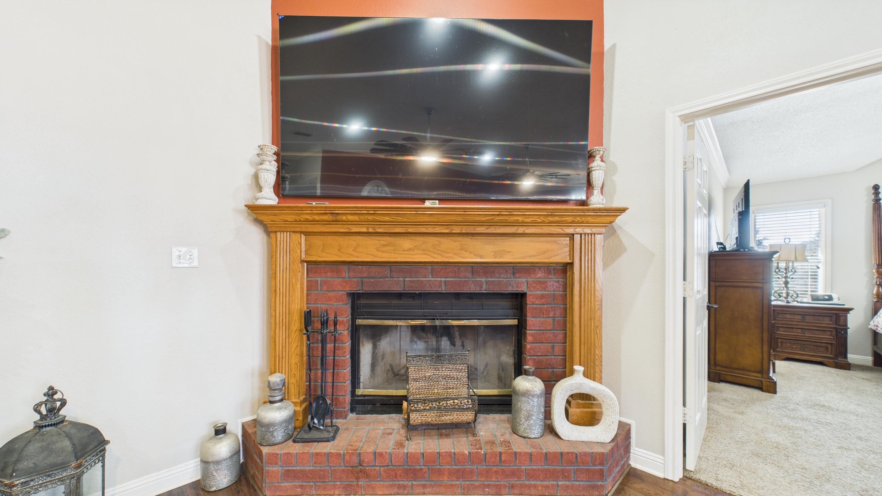 2909 146th Street Lubbock, TX 79423 - Photo 18 of 76 2909-146th-St_Lubbock-TX_19_Living-Room