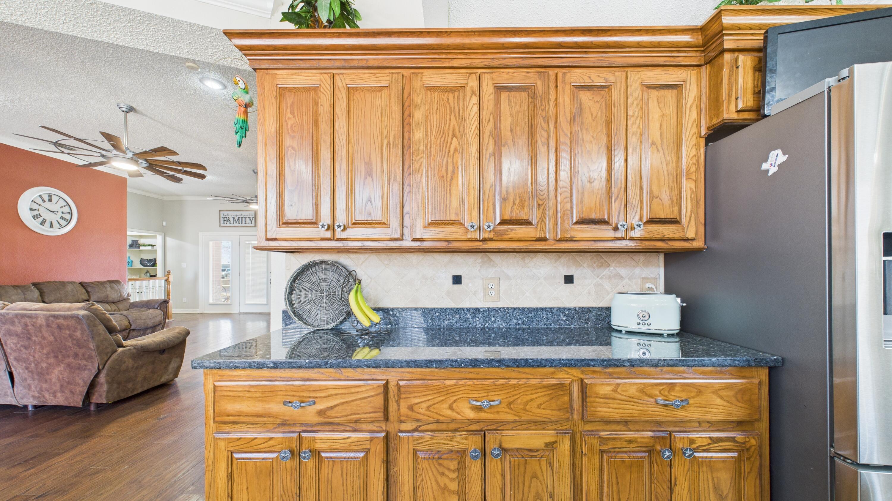2909 146th Street Lubbock, TX 79423 - Photo 27 of 76 2909-146th-St_Lubbock-TX_29_Kitchen