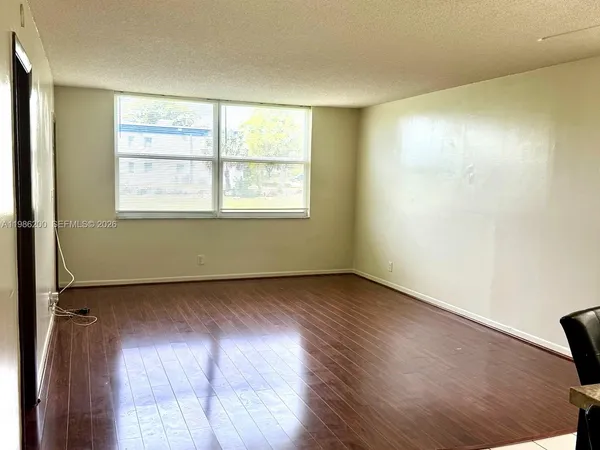 $1,600 | 6870 Royal Palm Boulevard, Unit 117M, Margate, FL 33063