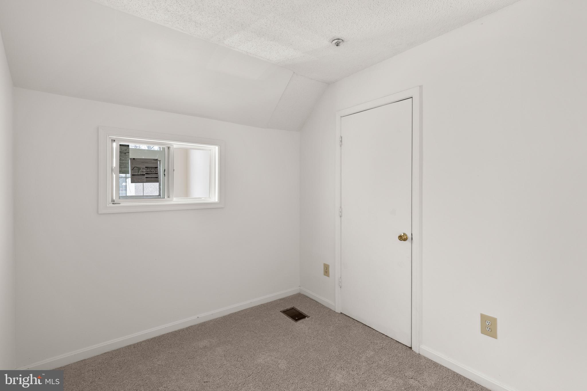10419 Beacon Ridge Drive, Unit 302 Bowie, MD 20721 - Photo 17 of 26 Bedroom 2/ Loft