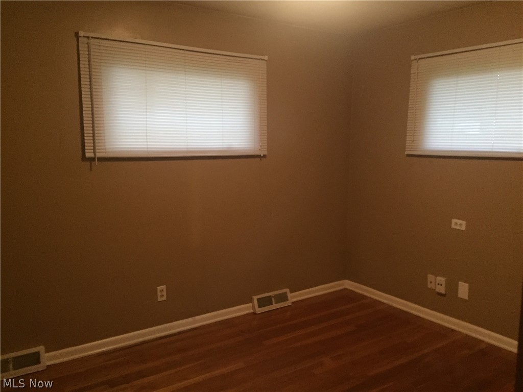 14501 Wheeler Road Maple Heights, OH 44137 - Photo 11 of 16