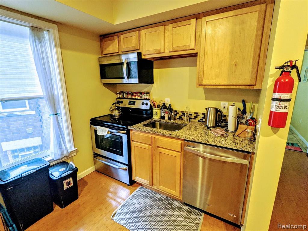 4759 Trumbull, Unit 2B Detroit, MI 48208 - Photo 3 of 21