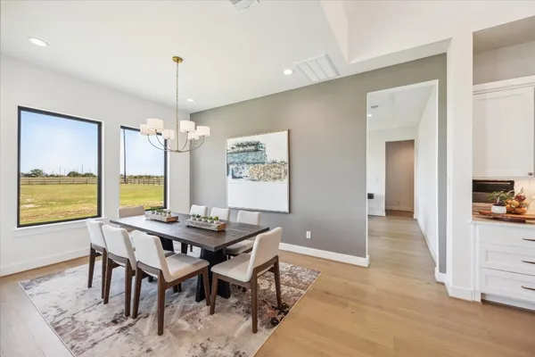 $979,900 | 1027 Lake Breeze Drive, Waller, TX 77484
