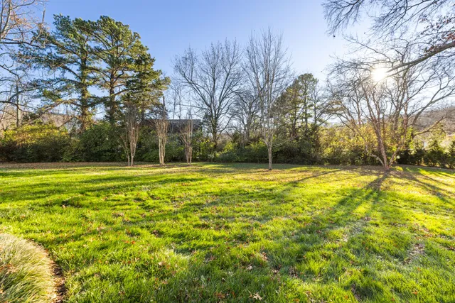 $10,000 | 1209 Tyne Boulevard, Nashville, TN 37215