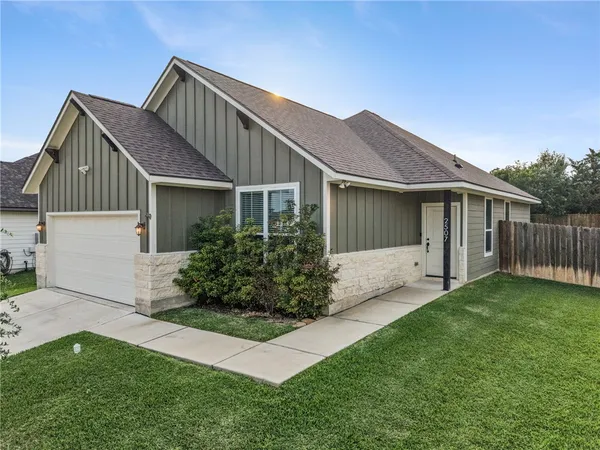 $273,000 | 2507 Lightfoot Lane, Bryan, TX 77803