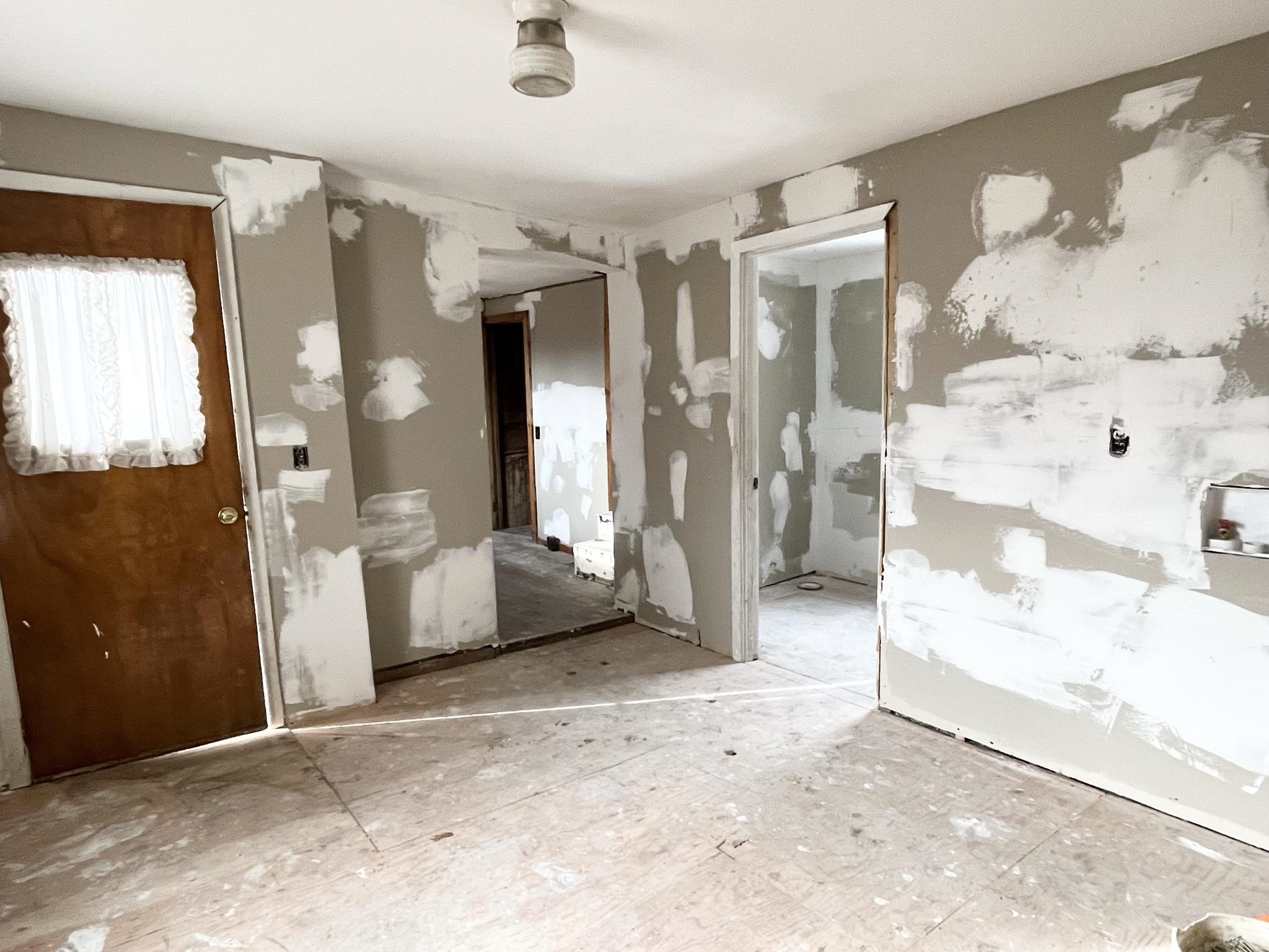 51 Hill Street Troy, VT 05859 - Photo 5 of 20