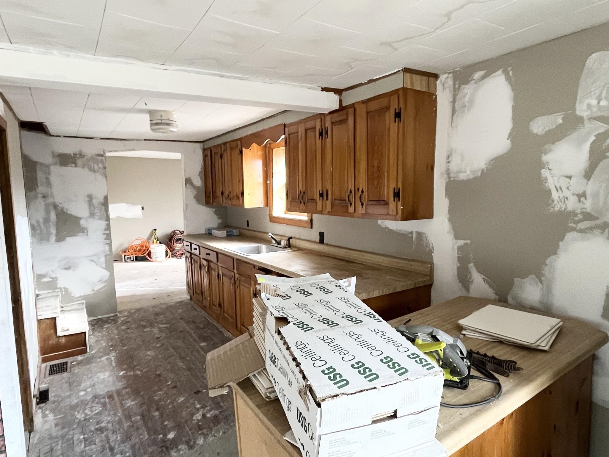 51 Hill Street Troy, VT 05859 - Photo 7 of 20