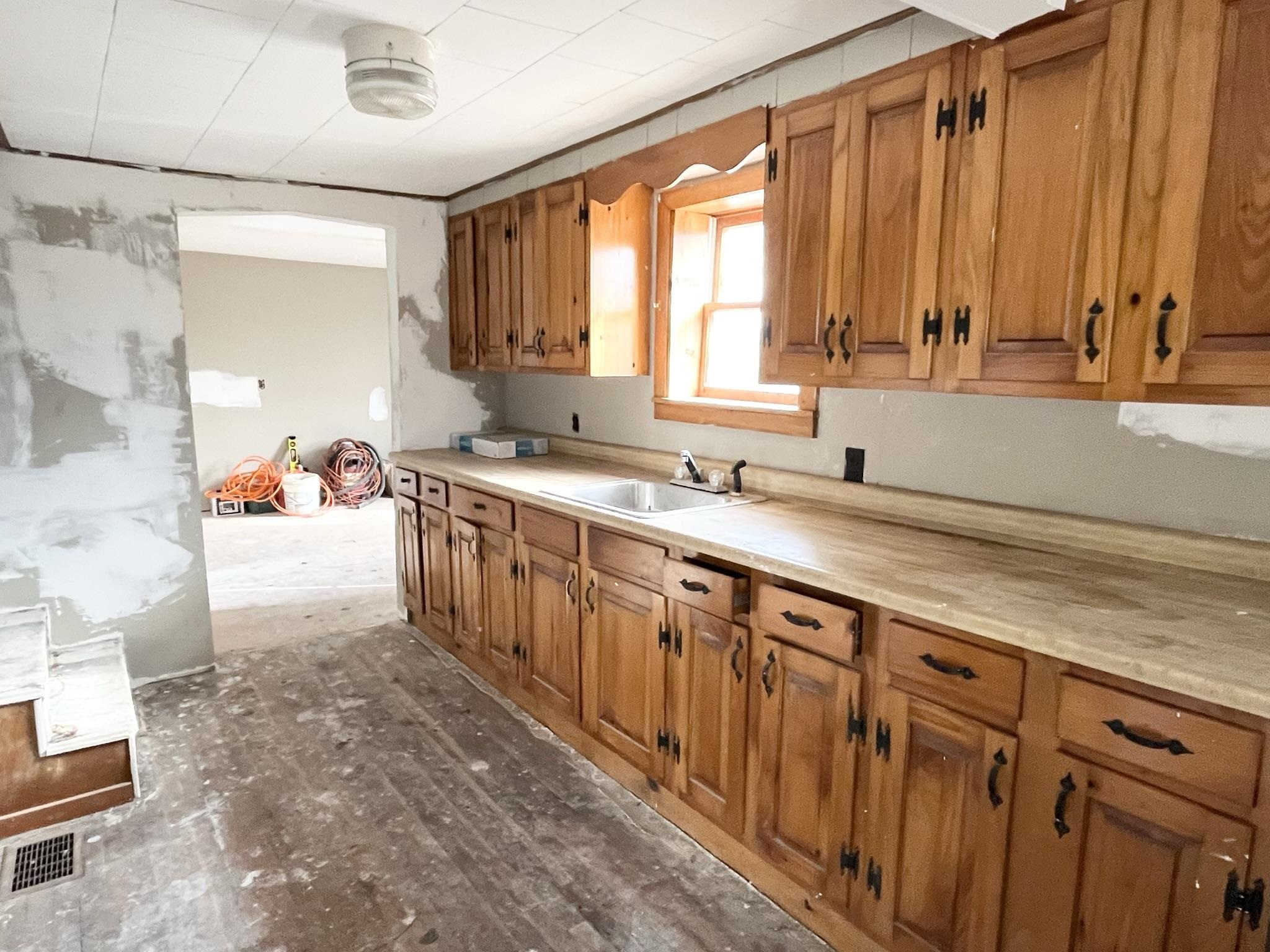 51 Hill Street Troy, VT 05859 - Photo 8 of 20